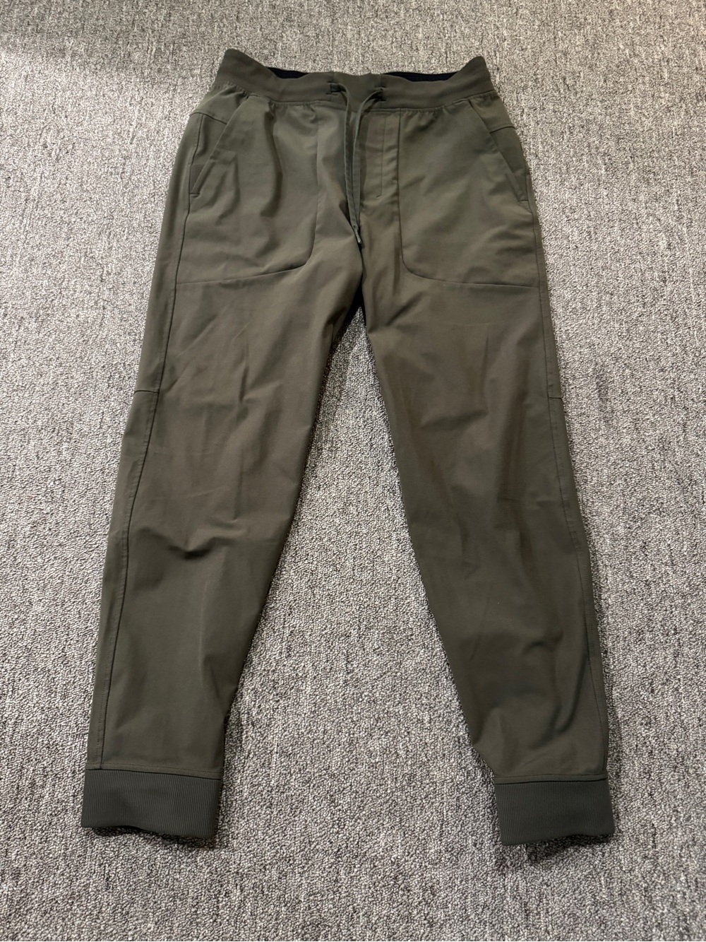Lululemon ABC Jogger Green Medium